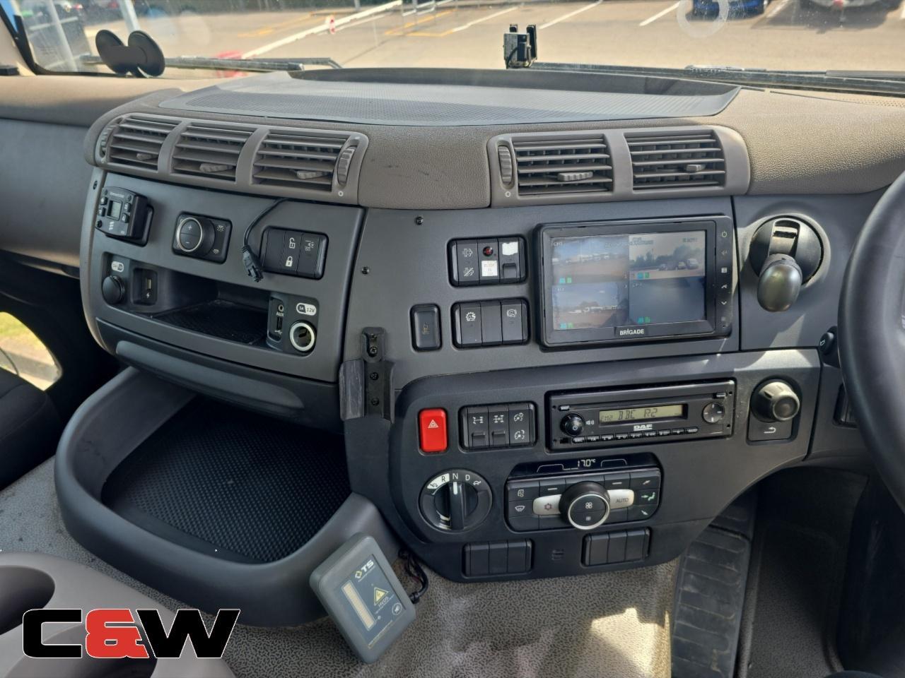 Vehicle image 33